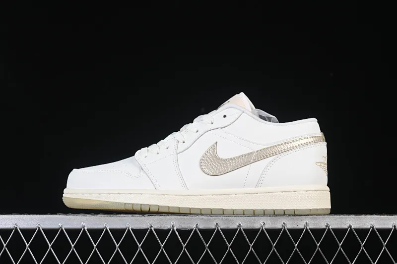 All Categories Air Jordan Jordan Series Basketball Shoes Air Jordan 1 Low Air Jordan 1 Low AJ1 Joe 1 Meter Platinum Retro Culture Leisure Sports Shoes HV5157-100